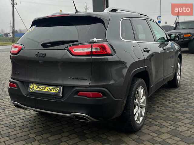 Серый Джип Чероки, объемом двигателя 3.24 л и пробегом 243 тыс. км за 12900 $, фото 6 на Automoto.ua