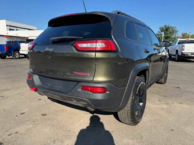 Сірий Джип Cherokee, об'ємом двигуна 2.4 л та пробігом 75 тис. км за 3250 $, фото 7 на Automoto.ua