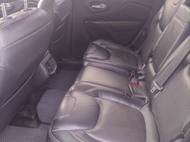 Сірий Джип Cherokee, об'ємом двигуна 2.4 л та пробігом 177 тис. км за 12400 $, фото 7 на Automoto.ua