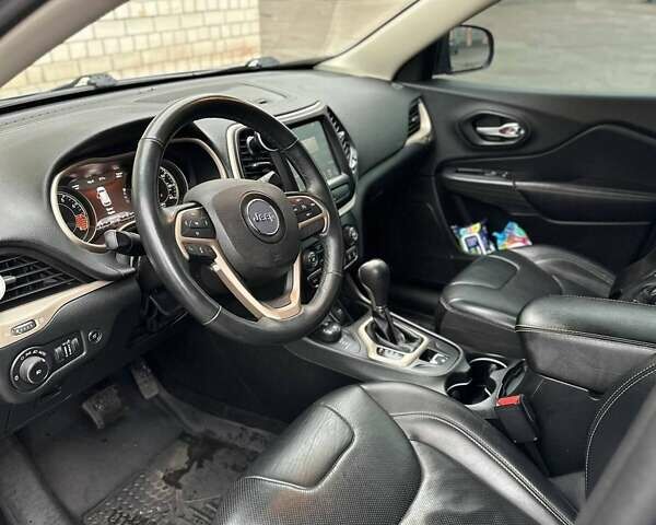 Серый Джип Чероки, объемом двигателя 3.24 л и пробегом 195 тыс. км за 14800 $, фото 8 на Automoto.ua