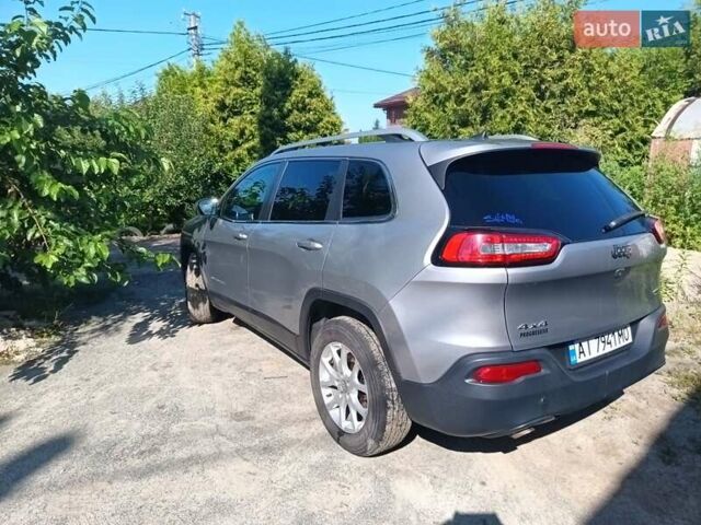 Сірий Джип Cherokee, об'ємом двигуна 2.36 л та пробігом 185 тис. км за 12999 $, фото 9 на Automoto.ua