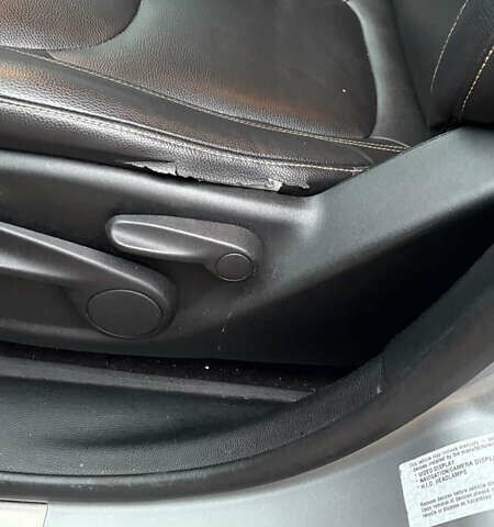 Сірий Джип Cherokee, об'ємом двигуна 2.36 л та пробігом 168 тис. км за 10500 $, фото 11 на Automoto.ua