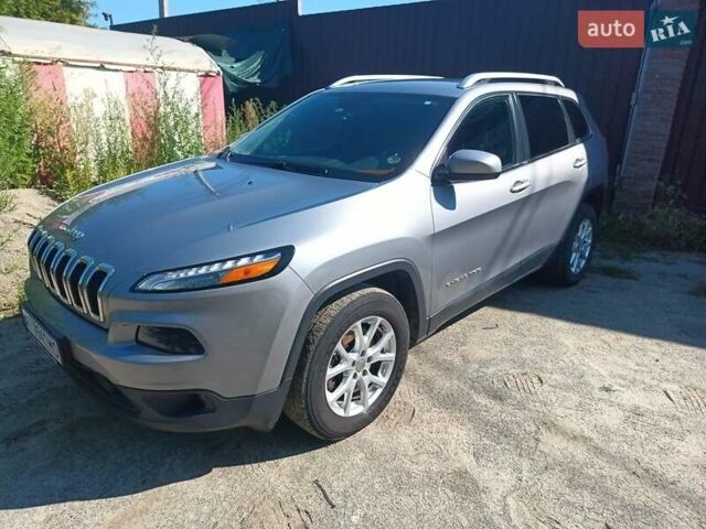 Сірий Джип Cherokee, об'ємом двигуна 2.36 л та пробігом 185 тис. км за 12999 $, фото 2 на Automoto.ua