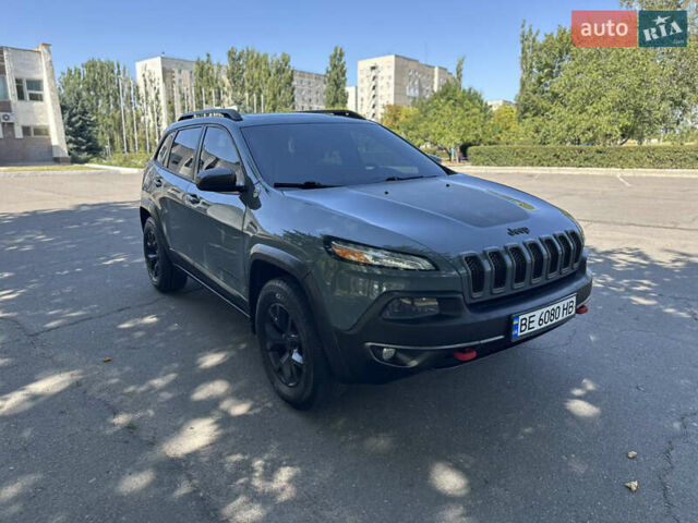 Сірий Джип Cherokee, об'ємом двигуна 3.24 л та пробігом 235 тис. км за 15500 $, фото 13 на Automoto.ua