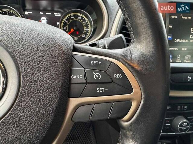 Сірий Джип Cherokee, об'ємом двигуна 3.2 л та пробігом 224 тис. км за 12290 $, фото 14 на Automoto.ua