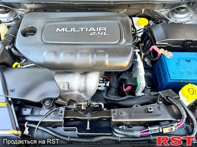 Джип Cherokee 2015 у Ахтырке на Automoto.ua Сірий Джип Cherokee, об'ємом двигуна 2.4 л та пробігом 150 тис. км за 11850 $, фото 10 на Automoto.ua