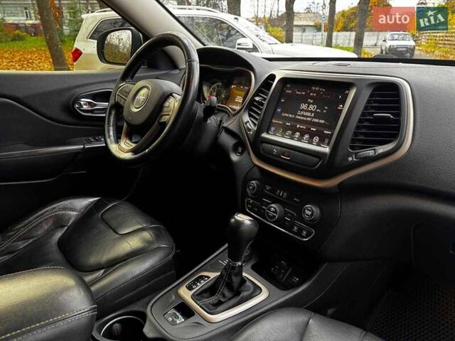 Сірий Джип Cherokee, об'ємом двигуна 3.2 л та пробігом 224 тис. км за 12290 $, фото 31 на Automoto.ua