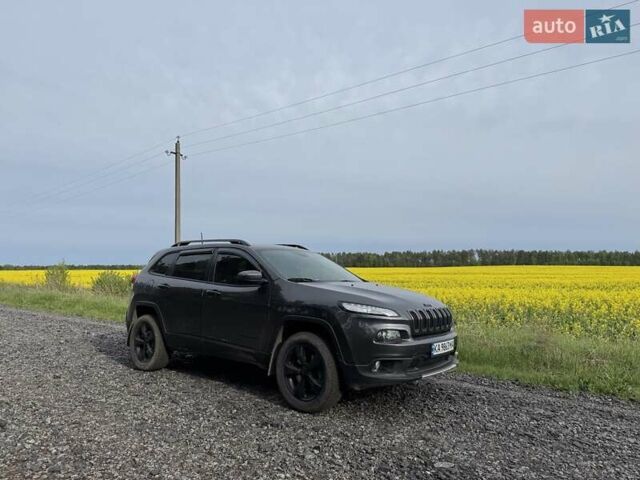 Серый Джип Чероки, объемом двигателя 3.2 л и пробегом 208 тыс. км за 14600 $, фото 5 на Automoto.ua