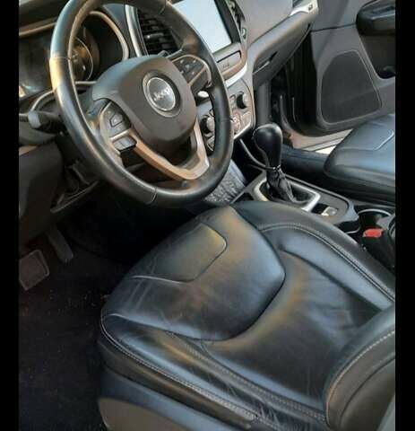 Серый Джип Чероки, объемом двигателя 2.36 л и пробегом 125 тыс. км за 15500 $, фото 5 на Automoto.ua