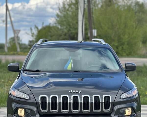 Сірий Джип Cherokee, об'ємом двигуна 2.36 л та пробігом 132 тис. км за 13500 $, фото 1 на Automoto.ua