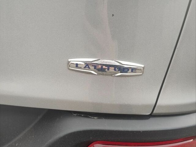 Сірий Джип Cherokee, об'ємом двигуна 2.4 л та пробігом 177 тис. км за 12400 $, фото 3 на Automoto.ua