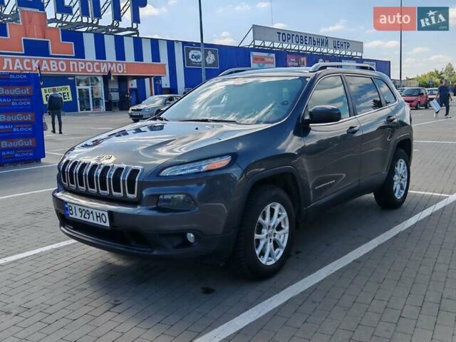 Сірий Джип Cherokee, об'ємом двигуна 3.24 л та пробігом 146 тис. км за 16000 $, фото 8 на Automoto.ua