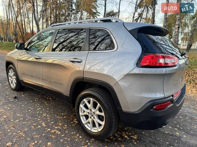 Джип Cherokee 2015 у Ахтырке на Automoto.ua Сірий Джип Cherokee, об'ємом двигуна 2.4 л та пробігом 145 тис. км за 11850 $, фото 23 на Automoto.ua