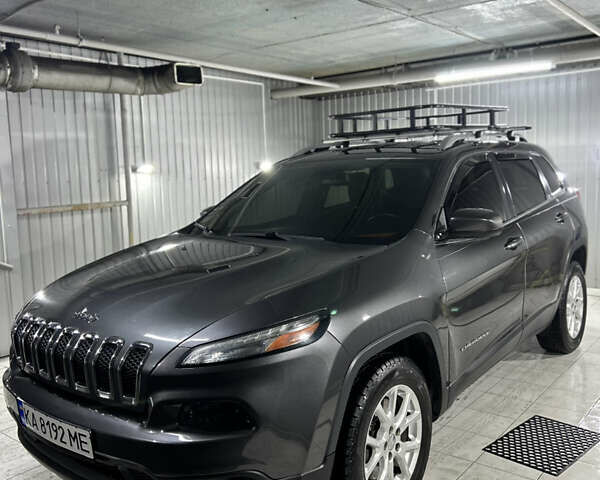 Серый Джип Чероки, объемом двигателя 3.24 л и пробегом 179 тыс. км за 14000 $, фото 31 на Automoto.ua