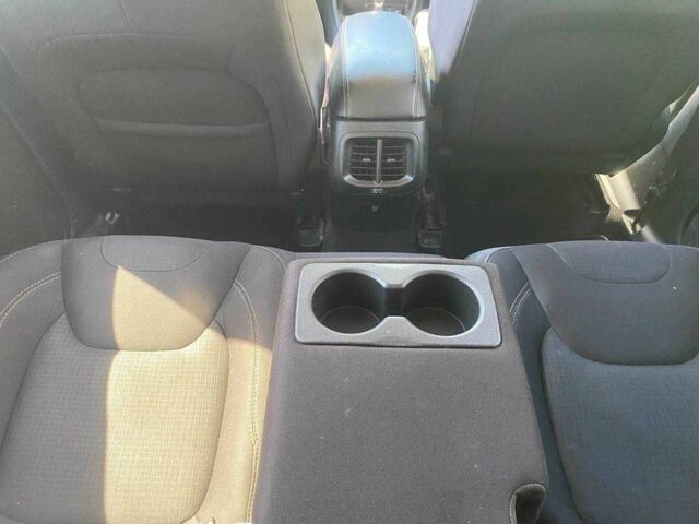 Джип Чероки 2016 в Черкассах на Automoto.ua Серый Джип Чероки, объемом двигателя 2.4 л и пробегом 130 тыс. км за 13700 $, фото 9 на Automoto.ua