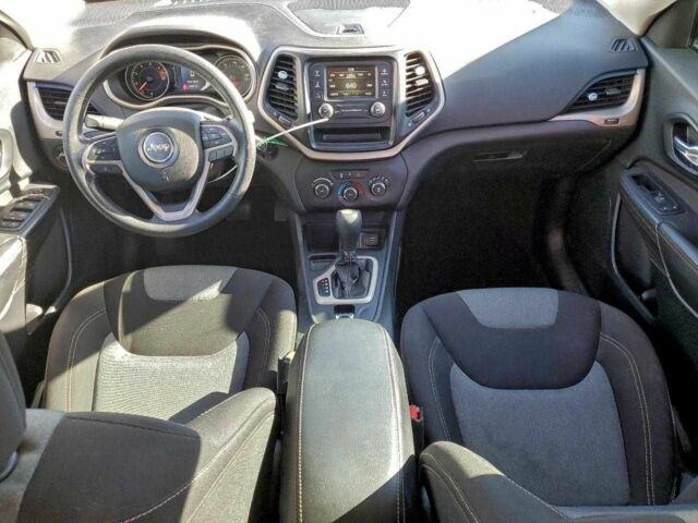 Серый Джип Чероки, объемом двигателя 0 л и пробегом 160 тыс. км за 2000 $, фото 7 на Automoto.ua