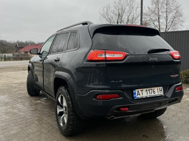 Серый Джип Чероки, объемом двигателя 2.4 л и пробегом 220 тыс. км за 15200 $, фото 5 на Automoto.ua