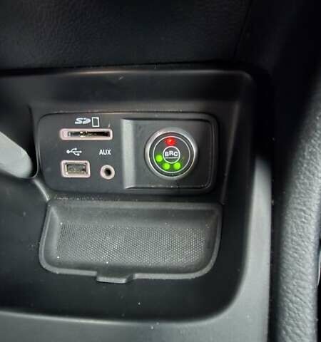 Сірий Джип Cherokee, об'ємом двигуна 3.24 л та пробігом 102 тис. км за 14500 $, фото 9 на Automoto.ua