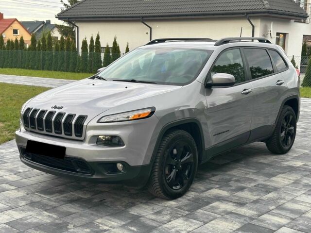 Сірий Джип Cherokee, об'ємом двигуна 3.2 л та пробігом 94 тис. км за 7000 $, фото 2 на Automoto.ua