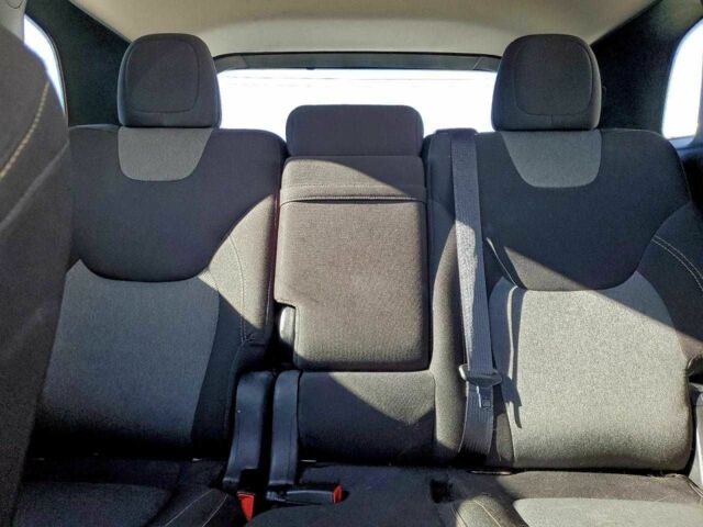 Серый Джип Чероки, объемом двигателя 0 л и пробегом 160 тыс. км за 2000 $, фото 9 на Automoto.ua