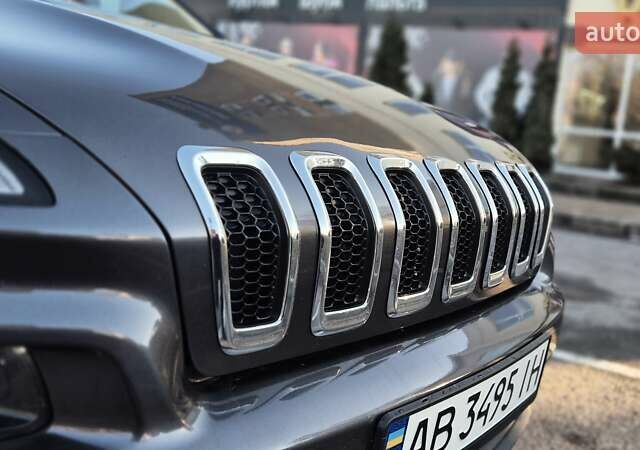 Сірий Джип Cherokee, об'ємом двигуна 2.36 л та пробігом 161 тис. км за 14500 $, фото 19 на Automoto.ua