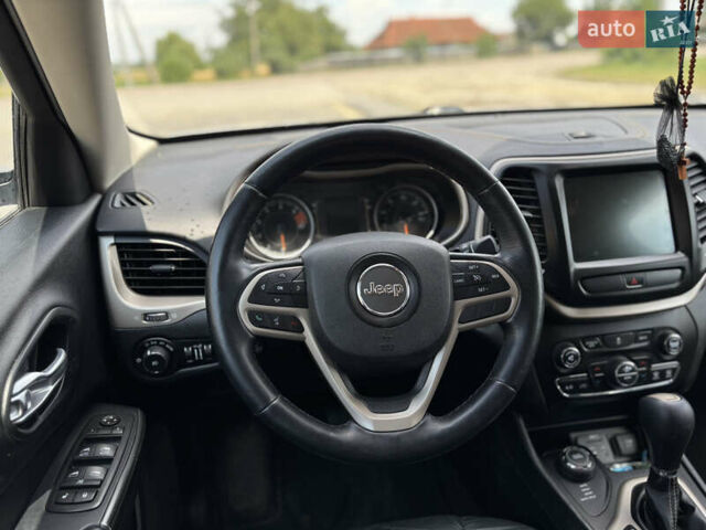 Серый Джип Чероки, объемом двигателя 2.36 л и пробегом 143 тыс. км за 14999 $, фото 10 на Automoto.ua