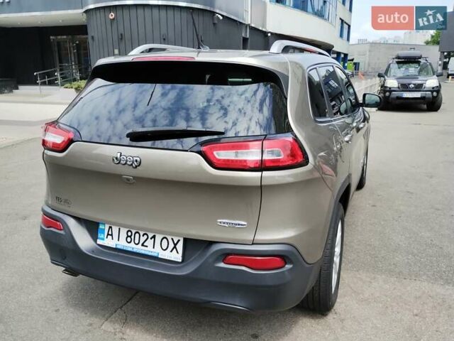 Серый Джип Чероки, объемом двигателя 2.36 л и пробегом 150 тыс. км за 15100 $, фото 24 на Automoto.ua