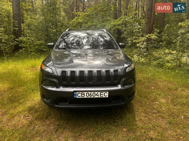 Серый Джип Чероки, объемом двигателя 2.36 л и пробегом 127 тыс. км за 15500 $, фото 9 на Automoto.ua
