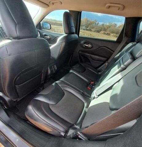 Сірий Джип Cherokee, об'ємом двигуна 2.4 л та пробігом 320 тис. км за 12000 $, фото 8 на Automoto.ua