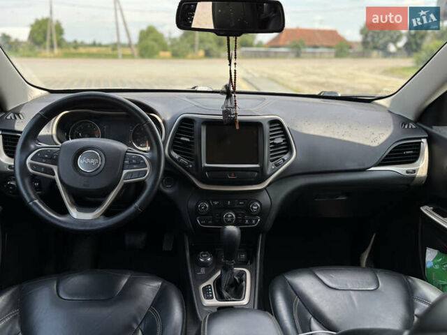 Серый Джип Чероки, объемом двигателя 2.36 л и пробегом 143 тыс. км за 14999 $, фото 7 на Automoto.ua