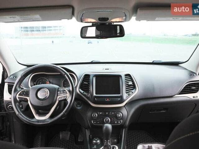 Сірий Джип Cherokee, об'ємом двигуна 2.36 л та пробігом 150 тис. км за 14500 $, фото 27 на Automoto.ua