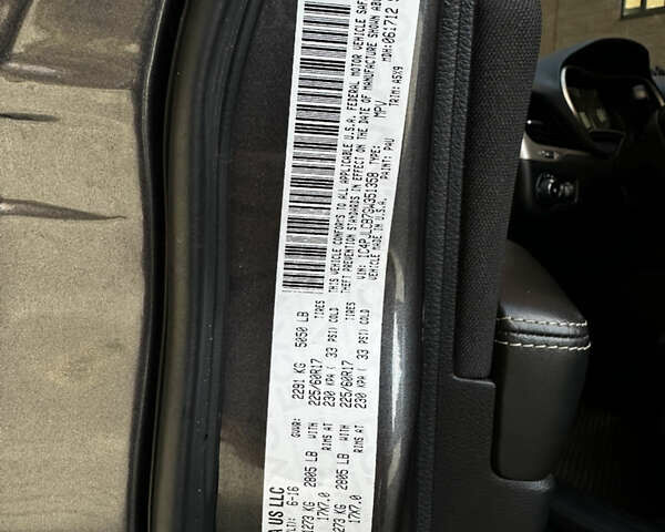 Серый Джип Чероки, объемом двигателя 2.36 л и пробегом 142 тыс. км за 13000 $, фото 15 на Automoto.ua