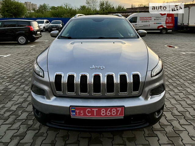 Сірий Джип Cherokee, об'ємом двигуна 2.36 л та пробігом 161 тис. км за 13900 $, фото 2 на Automoto.ua