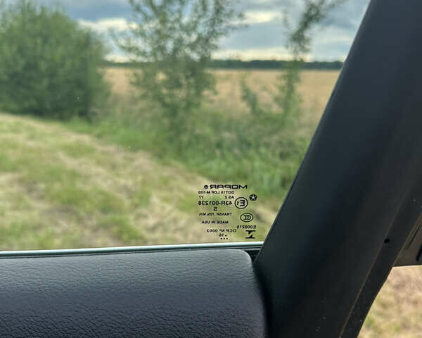 Серый Джип Чероки, объемом двигателя 2.36 л и пробегом 177 тыс. км за 11800 $, фото 27 на Automoto.ua