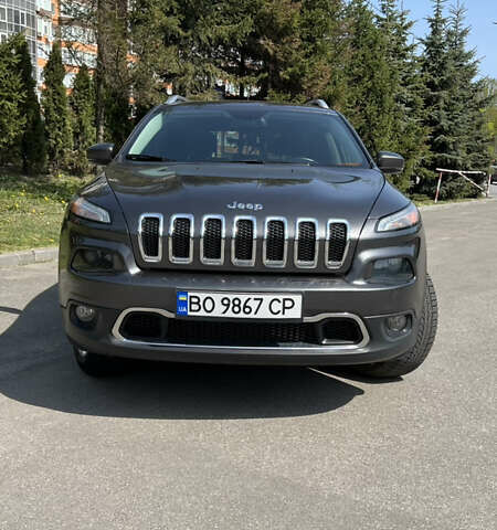 Серый Джип Чероки, объемом двигателя 2.36 л и пробегом 157 тыс. км за 14400 $, фото 2 на Automoto.ua