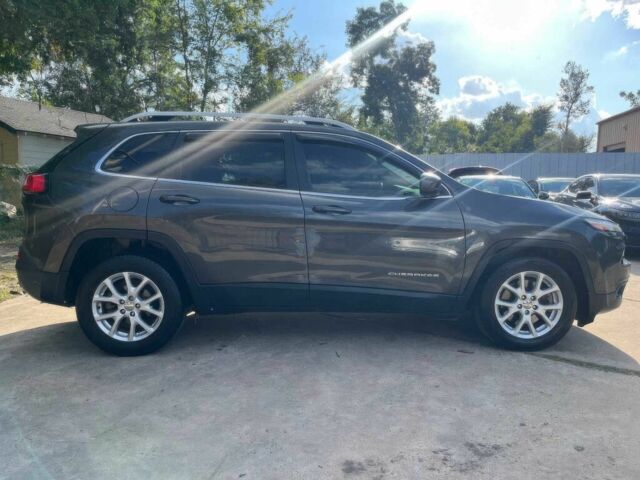 Серый Джип Чероки, объемом двигателя 2.4 л и пробегом 73 тыс. км за 5600 $, фото 3 на Automoto.ua