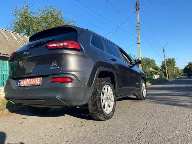 Джип Чероки 2016 в Черкассах на Automoto.ua Серый Джип Чероки, объемом двигателя 2.4 л и пробегом 130 тыс. км за 13700 $, фото 1 на Automoto.ua