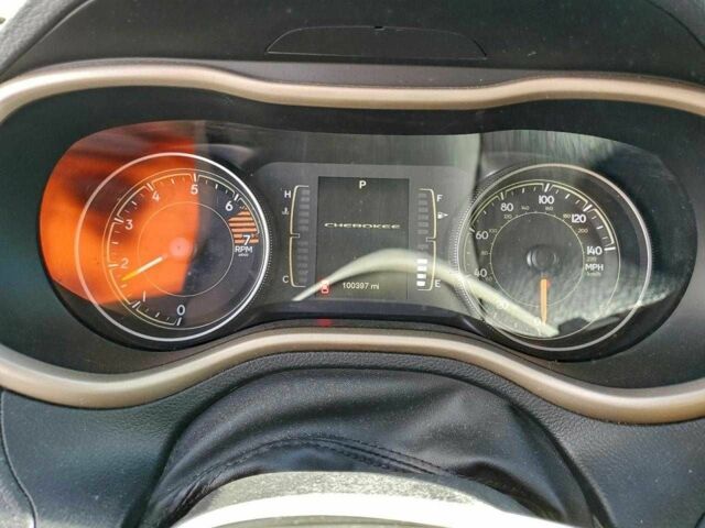 Серый Джип Чероки, объемом двигателя 0 л и пробегом 160 тыс. км за 2000 $, фото 8 на Automoto.ua