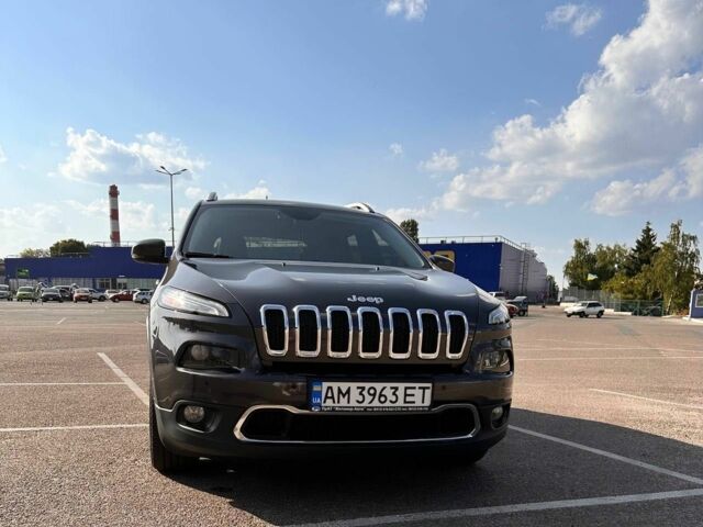 Сірий Джип Cherokee, об'ємом двигуна 0.24 л та пробігом 135 тис. км за 13500 $, фото 14 на Automoto.ua