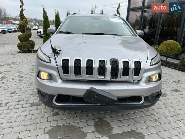 Сірий Джип Cherokee, об'ємом двигуна 2.4 л та пробігом 183 тис. км за 9950 $, фото 1 на Automoto.ua