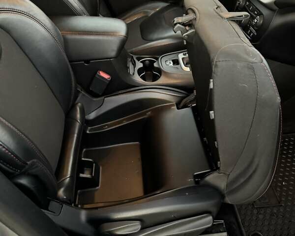 Сірий Джип Cherokee, об'ємом двигуна 2.36 л та пробігом 120 тис. км за 14500 $, фото 27 на Automoto.ua