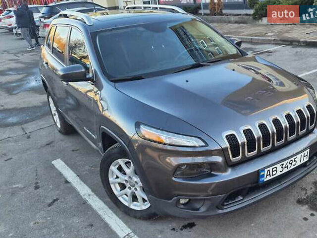 Сірий Джип Cherokee, об'ємом двигуна 2.36 л та пробігом 167 тис. км за 13000 $, фото 8 на Automoto.ua