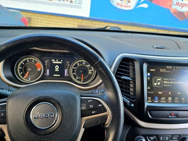 Сірий Джип Cherokee, об'ємом двигуна 3.2 л та пробігом 282 тис. км за 13500 $, фото 4 на Automoto.ua