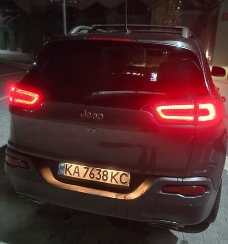 Серый Джип Чероки, объемом двигателя 3.24 л и пробегом 102 тыс. км за 15500 $, фото 2 на Automoto.ua