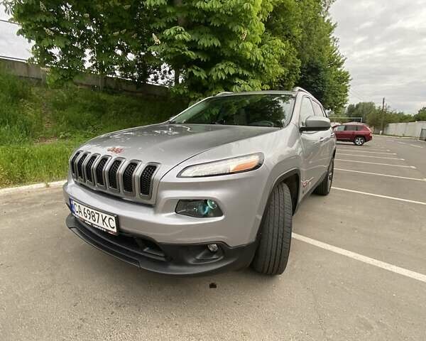 Сірий Джип Cherokee, об'ємом двигуна 2.36 л та пробігом 170 тис. км за 15800 $, фото 8 на Automoto.ua