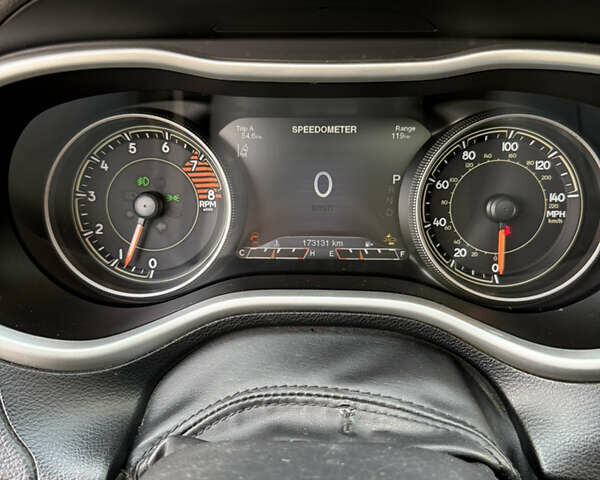 Серый Джип Чероки, объемом двигателя 3.24 л и пробегом 173 тыс. км за 15499 $, фото 11 на Automoto.ua