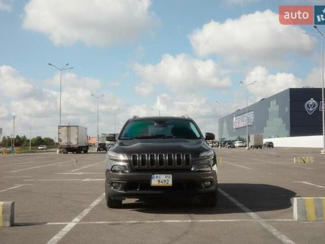 Сірий Джип Cherokee, об'ємом двигуна 2.36 л та пробігом 150 тис. км за 14500 $, фото 3 на Automoto.ua