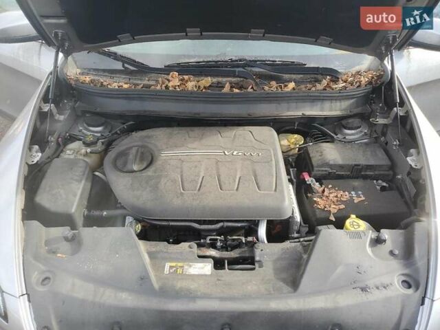 Серый Джип Чероки, объемом двигателя 3.2 л и пробегом 131 тыс. км за 1600 $, фото 11 на Automoto.ua