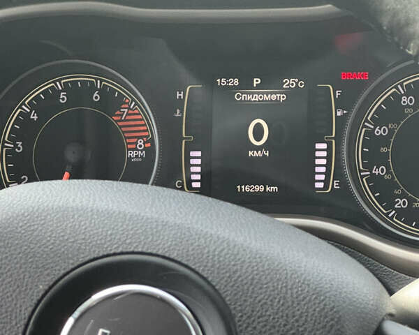 Сірий Джип Cherokee, об'ємом двигуна 3.2 л та пробігом 116 тис. км за 16900 $, фото 9 на Automoto.ua