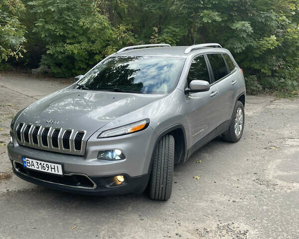Сірий Джип Cherokee, об'ємом двигуна 2.36 л та пробігом 202 тис. км за 13300 $, фото 14 на Automoto.ua